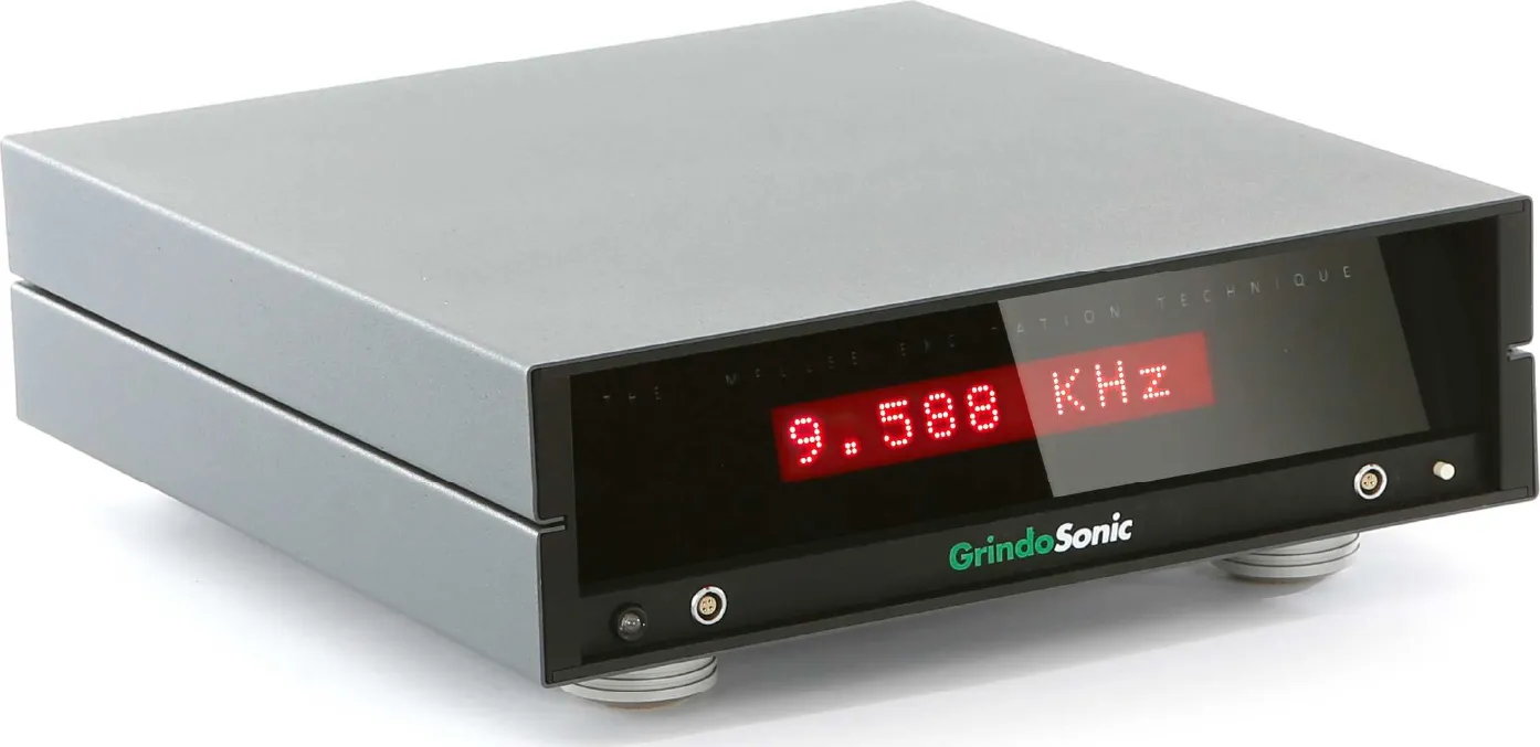 GrindoSonic MK6, the compact dot-matrix LED successor to the MK5, display reading 9.588 KHz