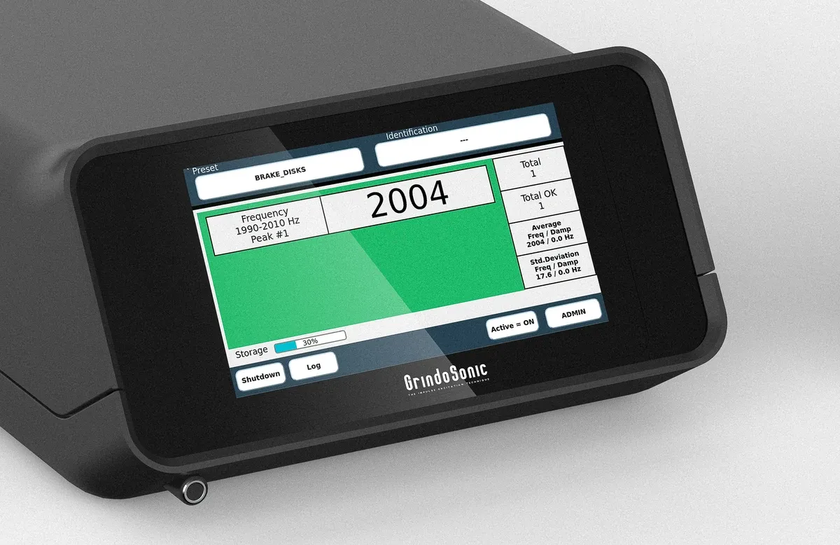 GrindoSonic QC-Software mit einem grünen GO/NOGO-Gut-Ergebnis